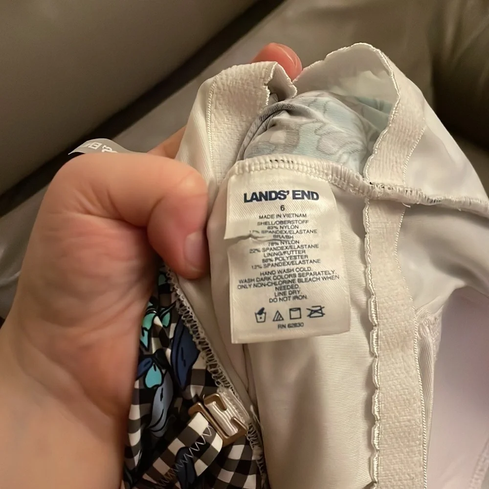 6 Lands End Tankini Swim Top A06 6522‎